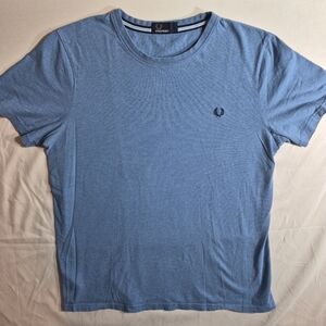 Fred Perry Short Sleeve Crew Tee in Light Blue with Navy Laurel